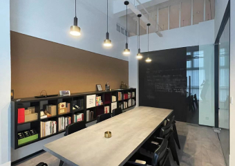 雅黑已有15年網站實操經驗